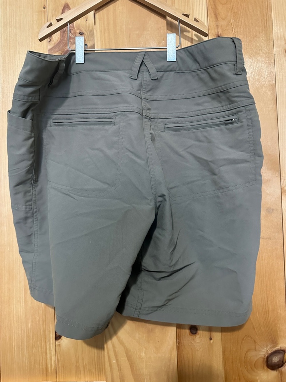 MEC Mountain Equipment Co-op Terrena Hiking Shorts - Women's Size 16 - Grey - Picture 2 of 4